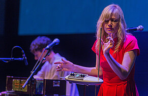 "Eine Reise durch die Zeit", Dorit Chrysler & Monique Fessl